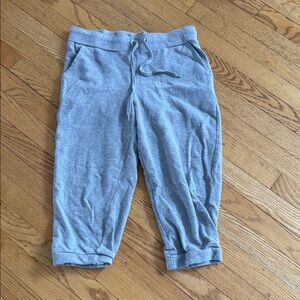 Guess Heather Gray Capri Sweatpants with Drawstring